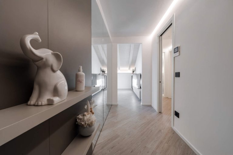 Corridoio vista Soggiorno cucina - Appartamento Family Gold